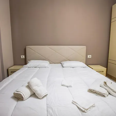 Two Bedroom Apartament In Myslym Shyri * Tirana