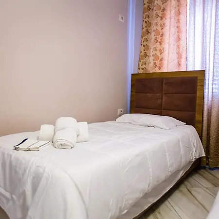 Two Bedroom Apartament In Myslym Shyri *