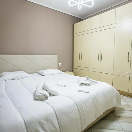 Two Bedroom Apartament In Myslym Shyri